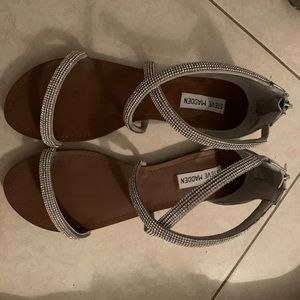 Silver Steve Madden sandals size 9.0